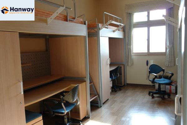 Kí túc xá tại trường