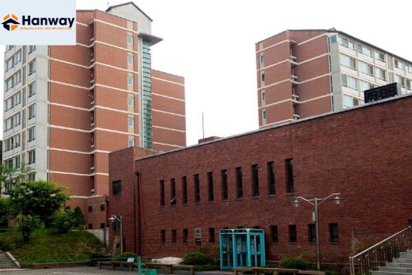 Hệ thống ký túc xá tiện nghi và hiện đại